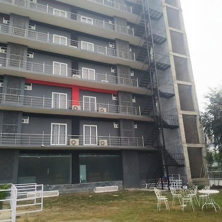 Hotel Aarkay Palace Badarpur Екстер'єр фото