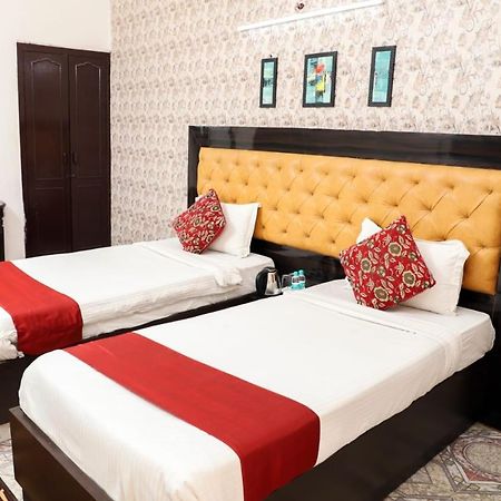 Hotel Aarkay Palace Badarpur Екстер'єр фото